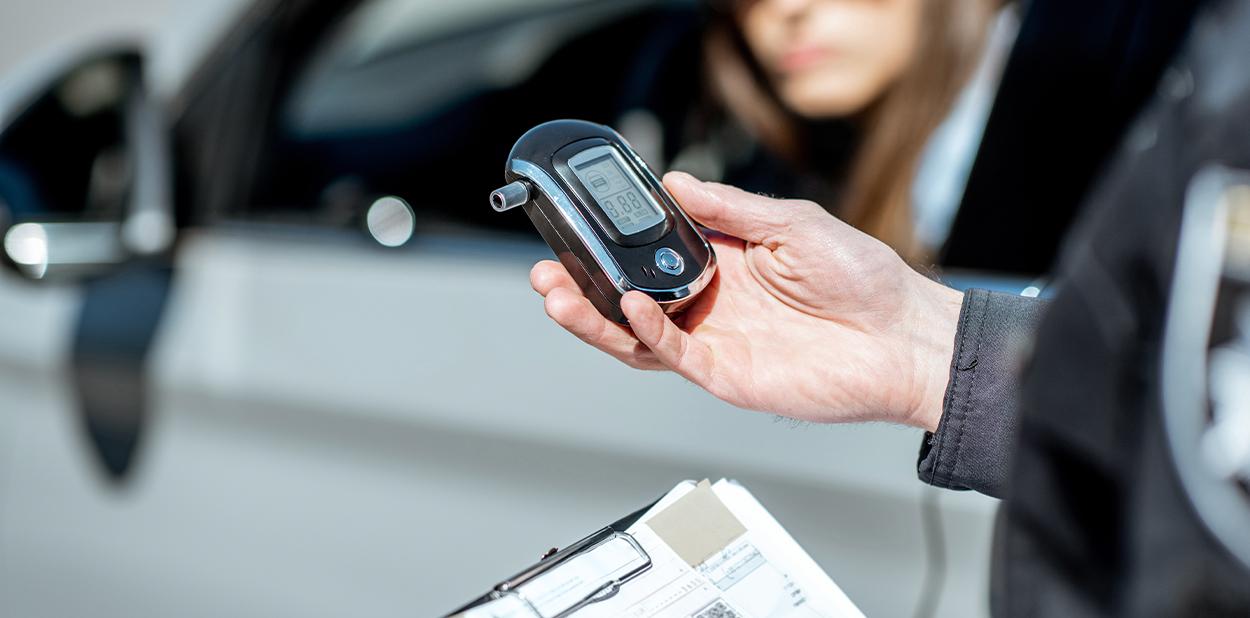Guida in stato di ebbrezza e alcol test: cosa bisogna sapere | UnipolRental Guida in stato di ebbrezza e alcol test: cosa bisogna sapere | UnipolRental