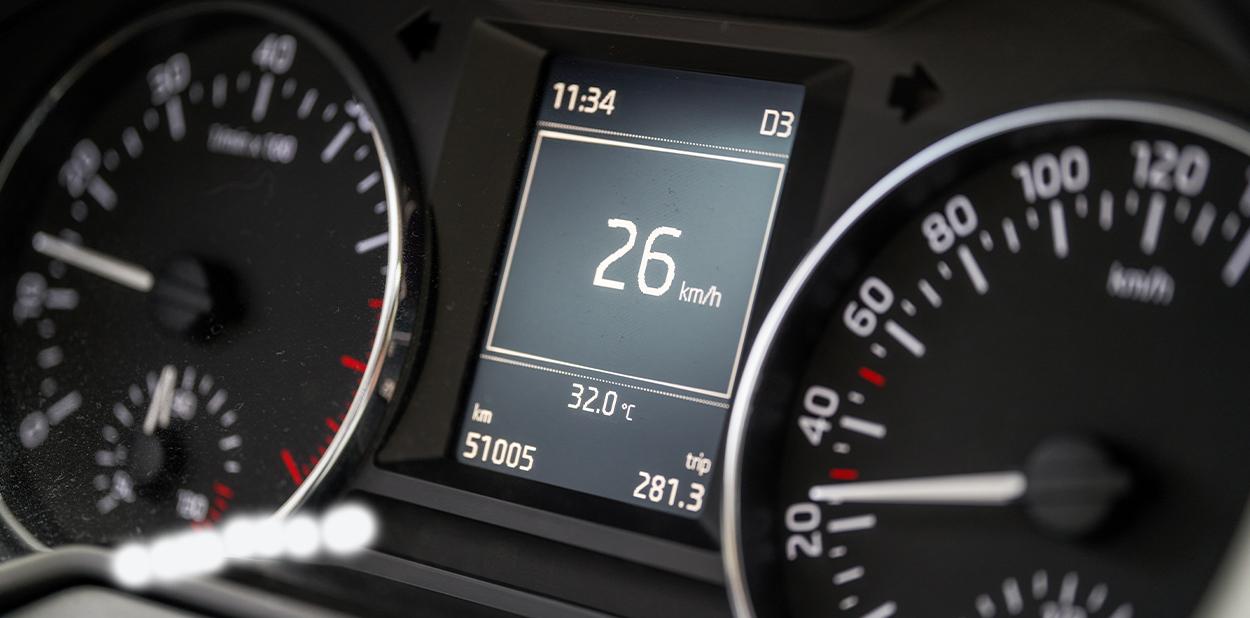 Come controllare i km di un'auto? | UnipolRental Come controllare i km di un'auto? | UnipolRental