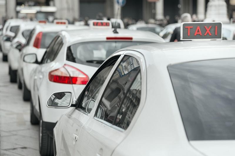 Noleggio a lungo termine per Taxi e NCC: il via definitivo | UnipolRental Noleggio a lungo termine per Taxi e NCC: il via definitivo | UnipolRental